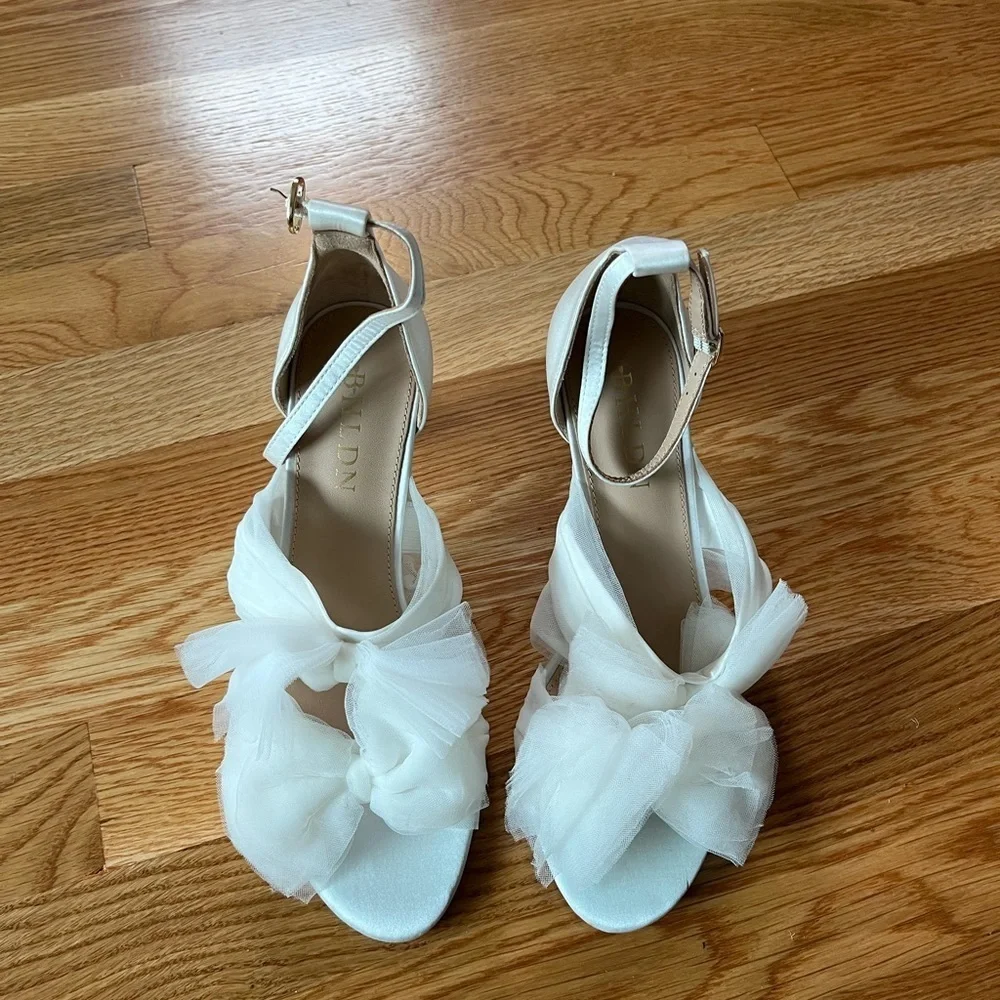 Brand New White Bhldn Bridal Oresme Tulle Heels Size 6